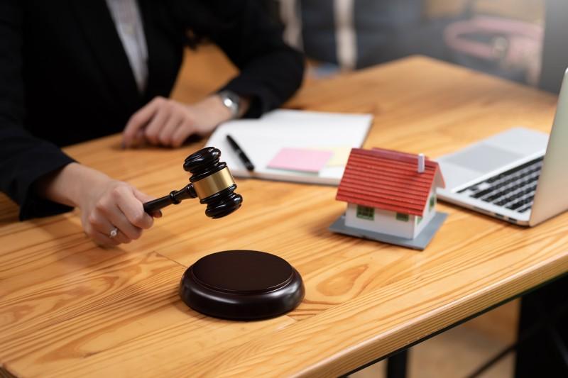 Photo 1,agorastis,pleistiriasmoi-akiniton-odigos-symmetochis-vima-vima