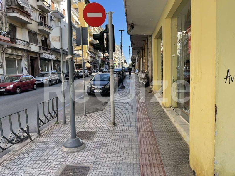 Photo 5,Outside,SALE,Professional,Store,60sqm,€178,000,Kentro Thessalonikis