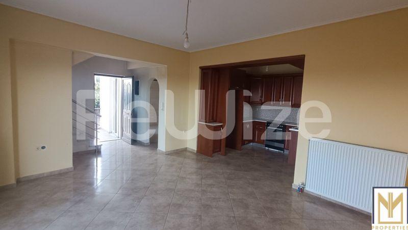 Photo 1,Σαλόνι,ΠΏΛΗΣΗ,Κατοικία,Μεζονέτα,120τ.μ,€130,000,Ξυλόκαστρο