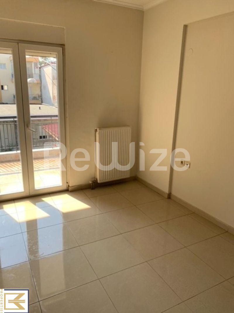 Photo 2,Living Room,SALE,Residency,Apartment,35sqm,€65,000,Polichni