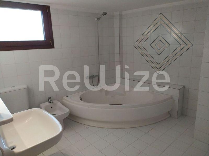 Photo 11,Bathroom,SALE,Residency,Detached house,285sqm,€540,000,Pylaia