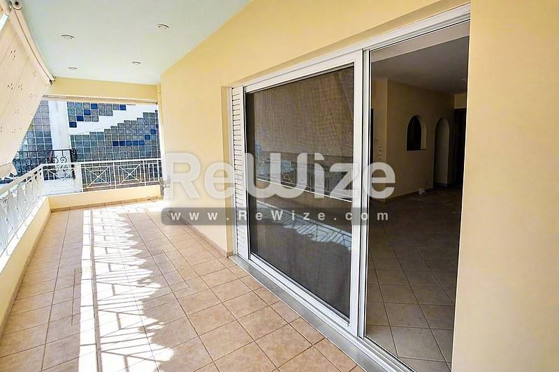 Apartment 99 m² in Peristeri, balcony