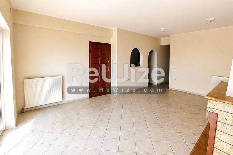 Apartment 99 m² in Peristeri, living room