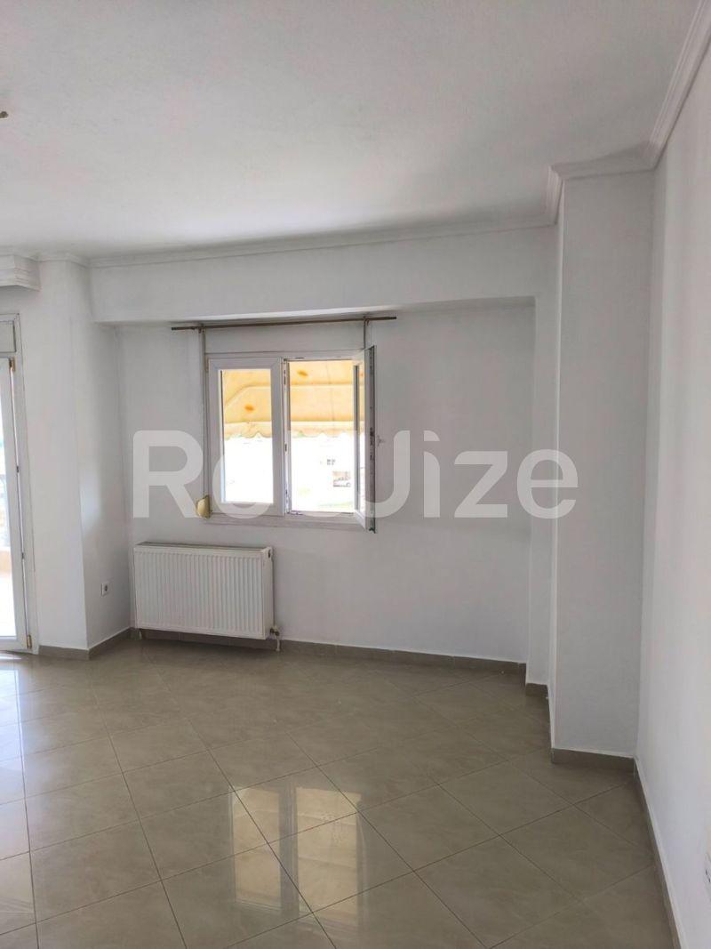 Photo 7,Σαλόνι,ΠΏΛΗΣΗ,Κατοικία,Διαμέρισμα,118τ.μ,€266,000,Νέοι Επιβάτες