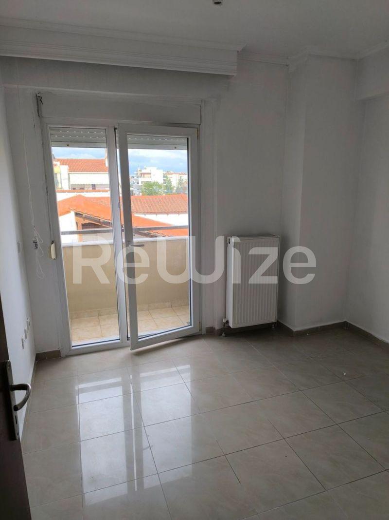 Photo 4,Σαλόνι,ΠΏΛΗΣΗ,Κατοικία,Διαμέρισμα,118τ.μ,€266,000,Νέοι Επιβάτες