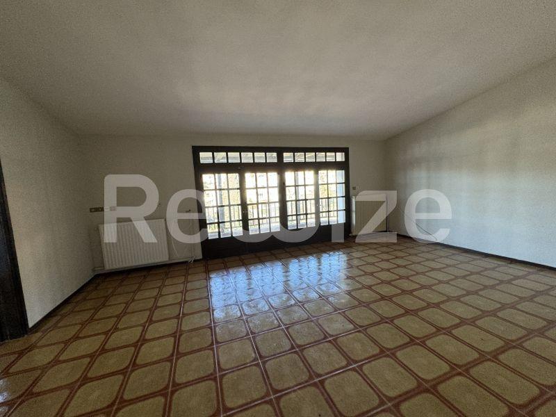 Photo 3,Σαλόνι,ΕΝΟΙΚΊΑΣΗ,Κατοικία,Διαμέρισμα,180τ.μ,€1,000,Πανόραμα