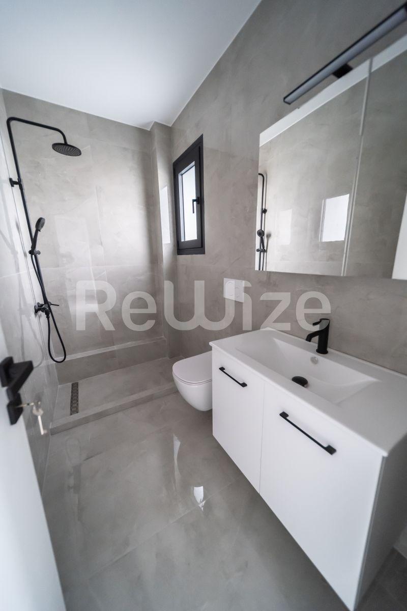 Photo 8,Μπάνιο,ΠΏΛΗΣΗ,Κατοικία,Μεζονέτα,158τ.μ,€870,000,Καραμπουρνάκι