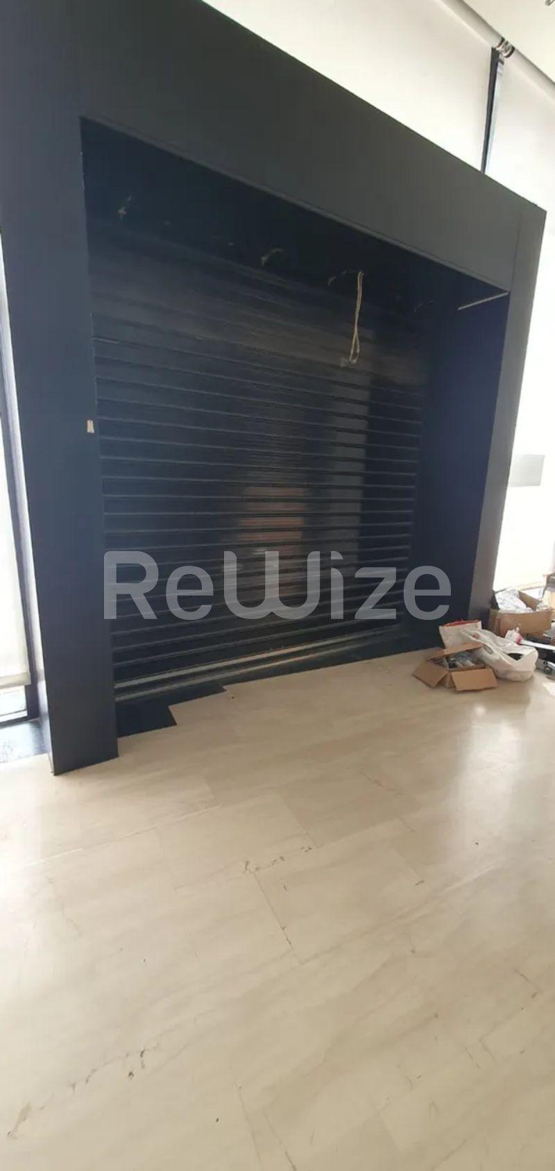 Photo 13,Pool,RENT,Professional,Store,345sqm,€3,300,Kifisia