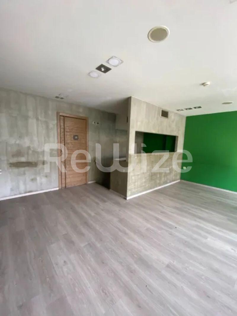 Photo 2,Outside,RENT,Professional,Store,172sqm,€2,000,Votsi