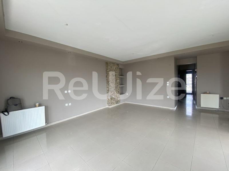 Photo 4,Σαλόνι,ΠΏΛΗΣΗ,Κατοικία,Διαμέρισμα,100τ.μ,€285,000,Χαριλάου