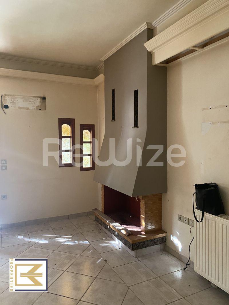 Photo 6,Σαλόνι,ΠΏΛΗΣΗ,Κατοικία,Διαμέρισμα,80τ.μ,€100,000,Λυκότρυπα