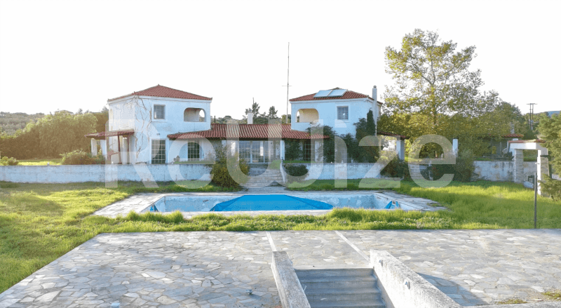 Μονοκατοικία σε συγκρότημα 528 τ.μ. στη Χαλκίδα, φωτογραφία 1