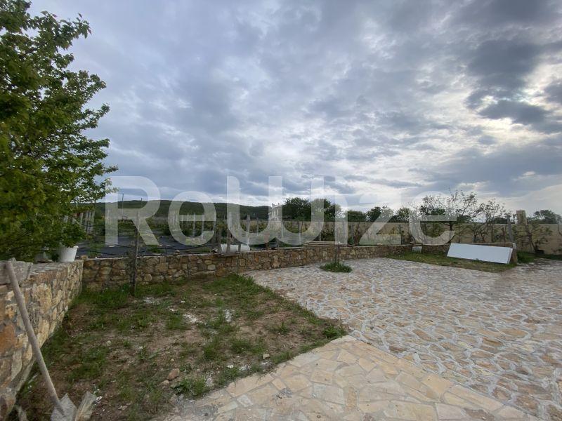 Photo 13,Κήπος,ΕΝΟΙΚΊΑΣΗ,Κατοικία,Μεζονέτα,250τ.μ,€1,600,Αγία Παρασκευή