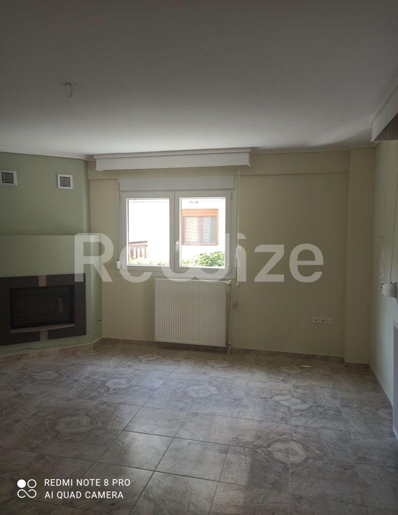 Photo 1,Living Room,SALE,Residency,Maisonette,200sqm,€200,000,Nea Michaniona