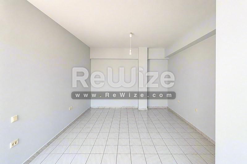 Apartment 53 m² in Perama, living room
