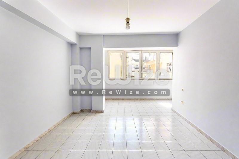 Apartment 53 m² in Perama, living room