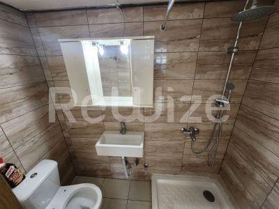 Photo 12,Μπάνιο,ΕΝΟΙΚΊΑΣΗ,Κατοικία,Διαμέρισμα,52τ.μ,€450,Άνω Πόλη