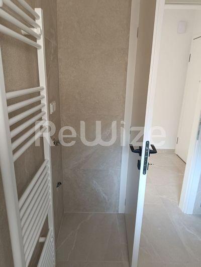 Photo 7,Μπάνιο,ΕΝΟΙΚΊΑΣΗ,Κατοικία,Διαμέρισμα,50τ.μ,€700,Μαρτίου