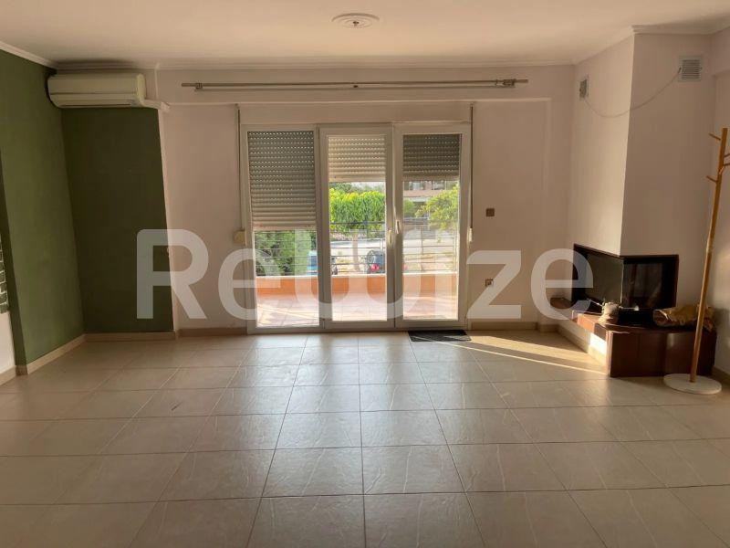 Photo 16,Σαλόνι,ΕΝΟΙΚΊΑΣΗ,Κατοικία,Διαμέρισμα,110τ.μ,€920,Πυλαία
