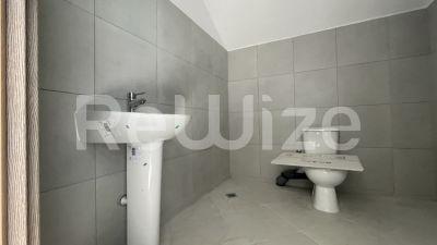 Photo 10,Bathroom,RENT,Professional,Store,220sqm,€1,300,Thermi