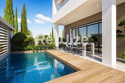 Detached house Thermi