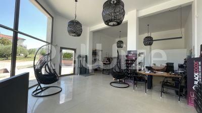 Photo 1,Πισίνα,ΠΏΛΗΣΗ,Επαγγελματικό,Κατάστημα,130τ.μ,€250,000,Θέρμη