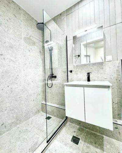 Photo 10,Μπάνιο,ΠΏΛΗΣΗ,Κατοικία,Στούντιο,28τ.μ,€86,000,Βαρδάρης