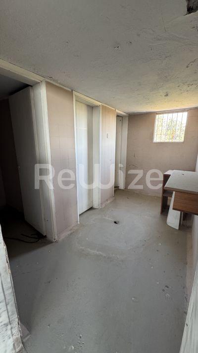 Photo 12,Μπάνιο,ΠΏΛΗΣΗ,Επαγγελματικό,Βιομηχανικό Κτίριο,1425τ.μ,€500,000,Λάκκωμα