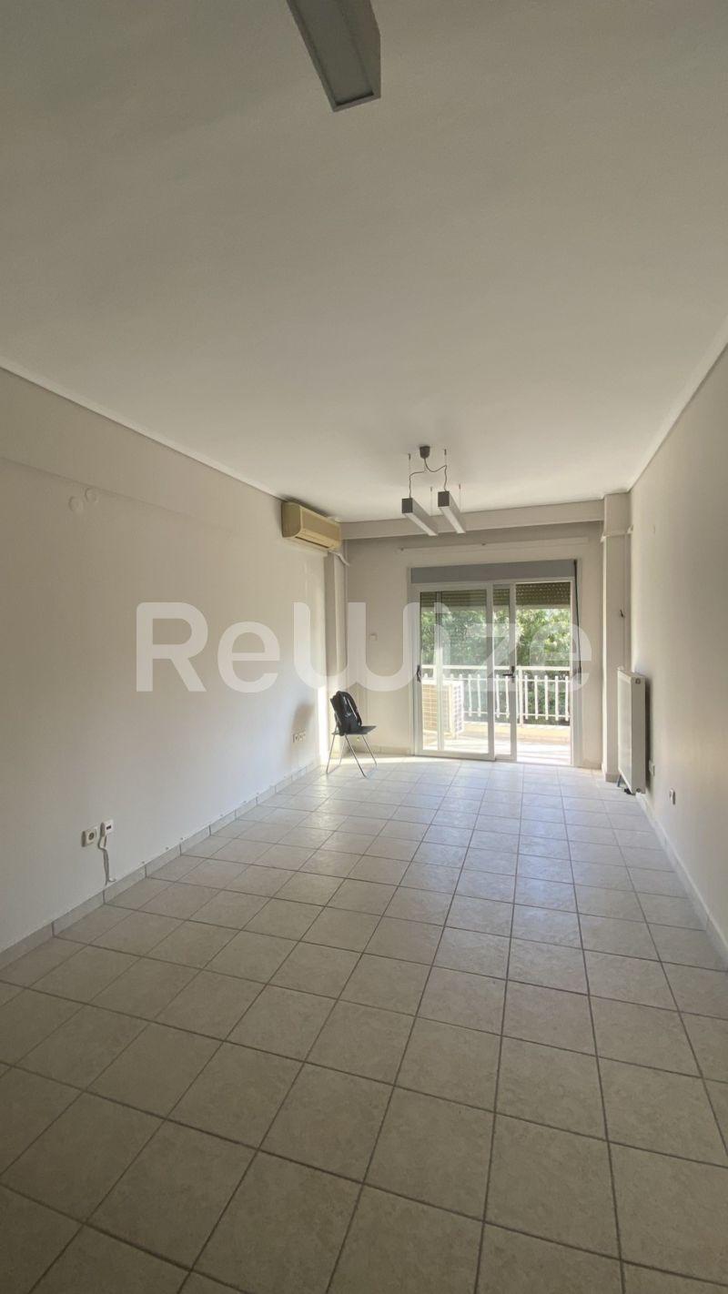 Photo 1,Pool,RENT,Residency,Apartment,65sqm,€650,Mpotsari