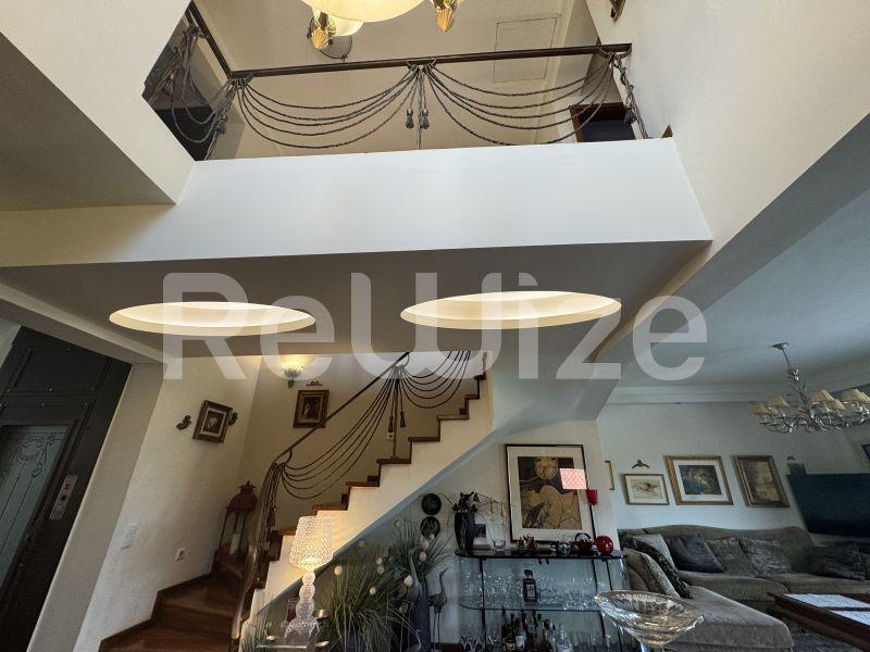 Photo 4,Σαλόνι,ΠΏΛΗΣΗ,Κατοικία,Μεζονέτα,320τ.μ,€650,000,Πανόραμα