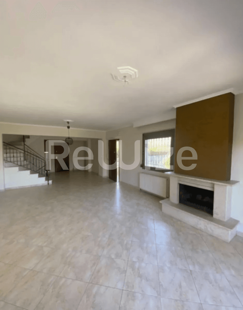 Photo 1,Living Room,RENT,Residency,Maisonette,205sqm,€850,Kardia