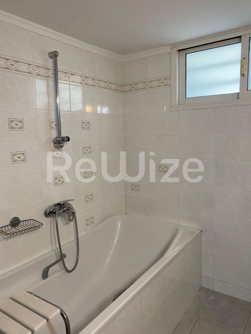 Photo 13,Bathroom,RENT,Residency,Apartment,180sqm,€1,450,Panorama