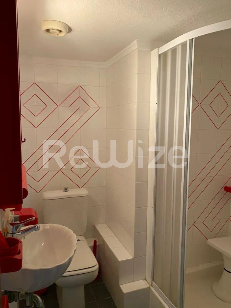 Photo 18,WC,RENT,Residency,Apartment,180sqm,€1,450,Panorama