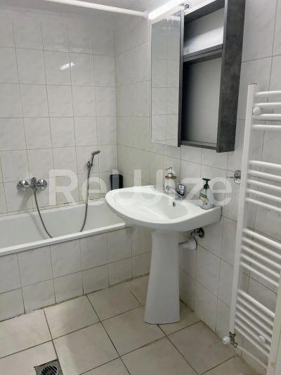 Photo 6,Μπάνιο,ΕΝΟΙΚΊΑΣΗ,Κατοικία,Διαμέρισμα,50τ.μ,€620,Άνω Πόλη