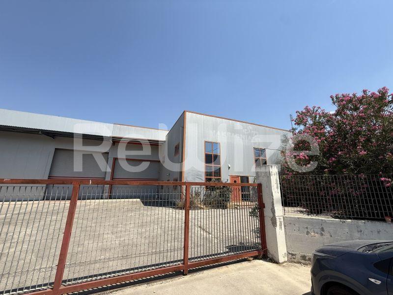 Industrial Building 1900 m² in Delta, photo 1