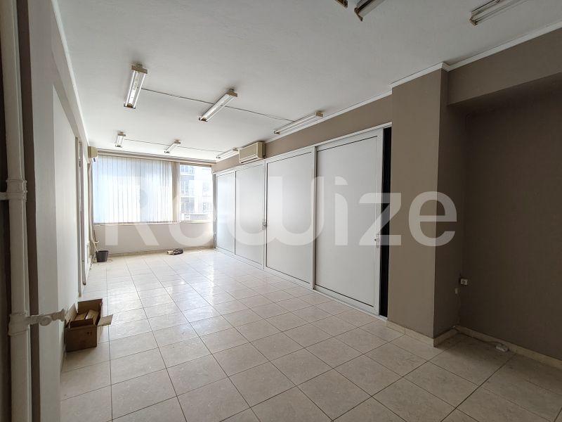 Office 86 m² in Athens, photo 3