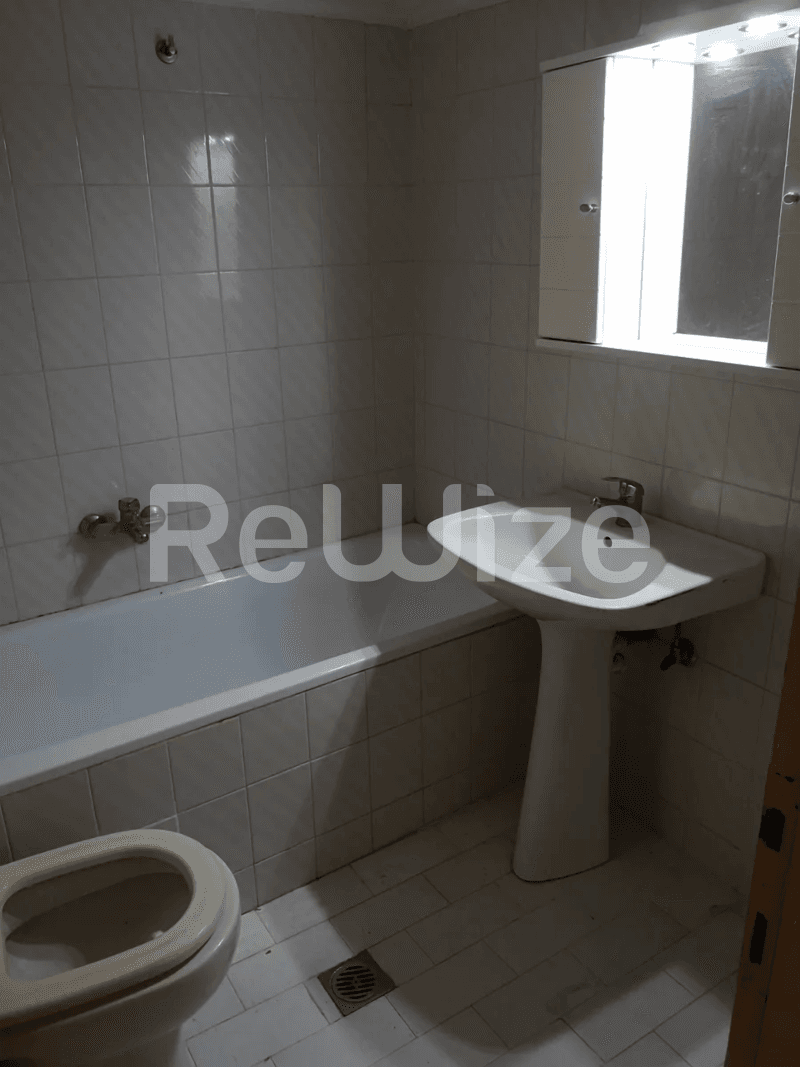 Photo 6,Μπάνιο,ΠΏΛΗΣΗ,Κατοικία,Στούντιο,58τ.μ,€180,000,Κέντρο Καλαμαριάς
