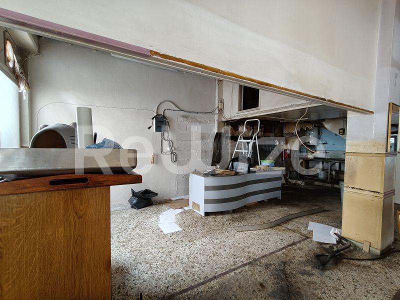 Photo 11,Pool,RENT,Professional,Store,300sqm,€2,500,Nea Smyrni