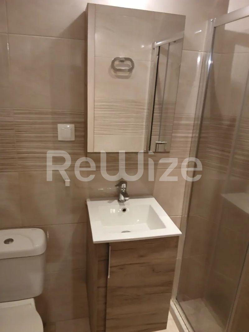 Photo 12,Bathroom,RENT,Residency,Studio,35sqm,€400,Kato Toumpa