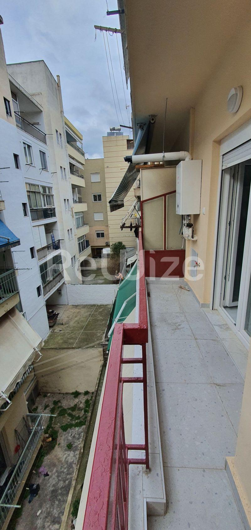 Photo 8,Μπαλκόνι,ΠΏΛΗΣΗ,Κατοικία,Διαμέρισμα,40τ.μ,€127,000,Τριανδρία