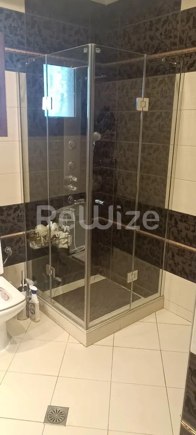 Photo 19,Μπάνιο,ΠΏΛΗΣΗ,Κατοικία,Μονοκατοικία σε συγκρότημα,365τ.μ,€600,000,Ωραιόκαστρο