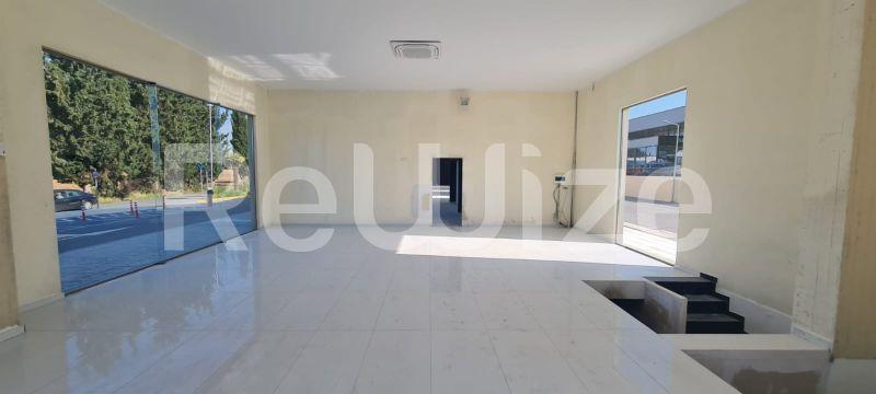 Photo 3,Pool,RENT,Professional,Store,160sqm,€1,300,Pylaia