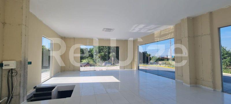 Photo 2,Living Room,RENT,Professional,Store,160sqm,€2,500,Pylaia