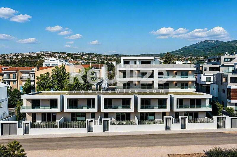 Apartment 125 m² in Thermi, facade