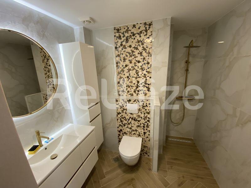 Photo 11,Μπάνιο,ΕΝΟΙΚΊΑΣΗ,Κατοικία,Διαμέρισμα,140τ.μ,€1,500,Θέρμη