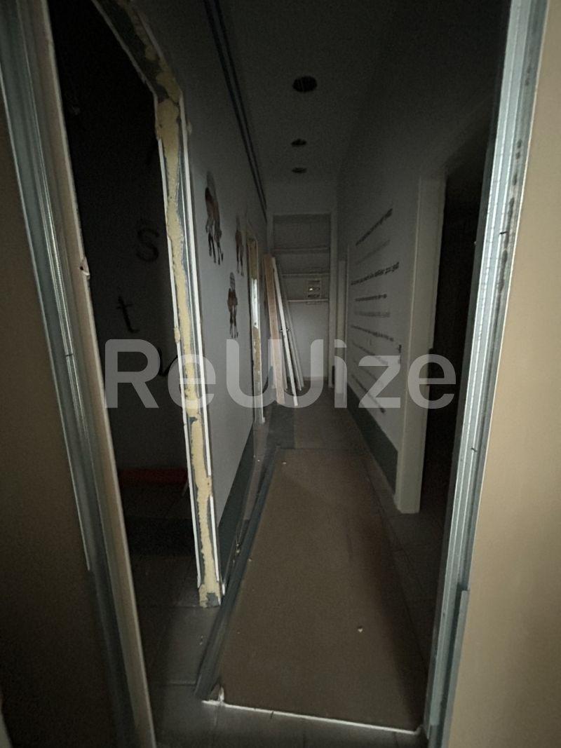 Photo 8,Διάδρομος,ΠΏΛΗΣΗ,Επαγγελματικό,Κατάστημα,160τ.μ,€130,000,Περαία