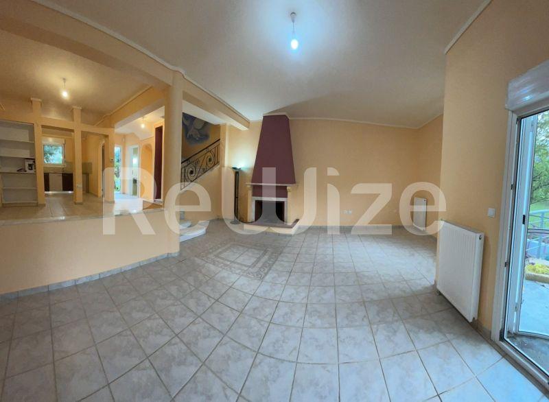 Photo 9,Living Room,SALE,Residency,Maisonette,186sqm,€400,000,Peraia