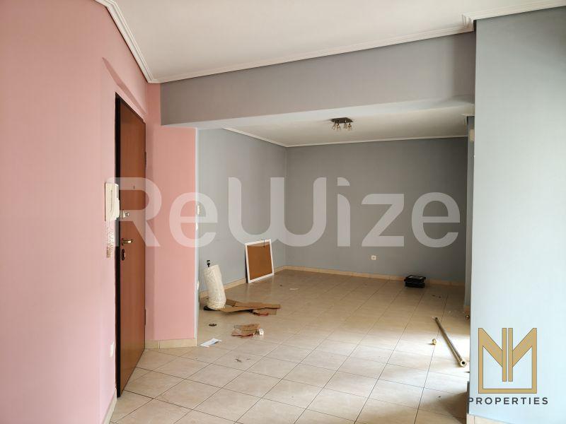 Photo 5,Living Room,SALE,Residency,Apartment,45sqm,€90,000,Plateia Attikis