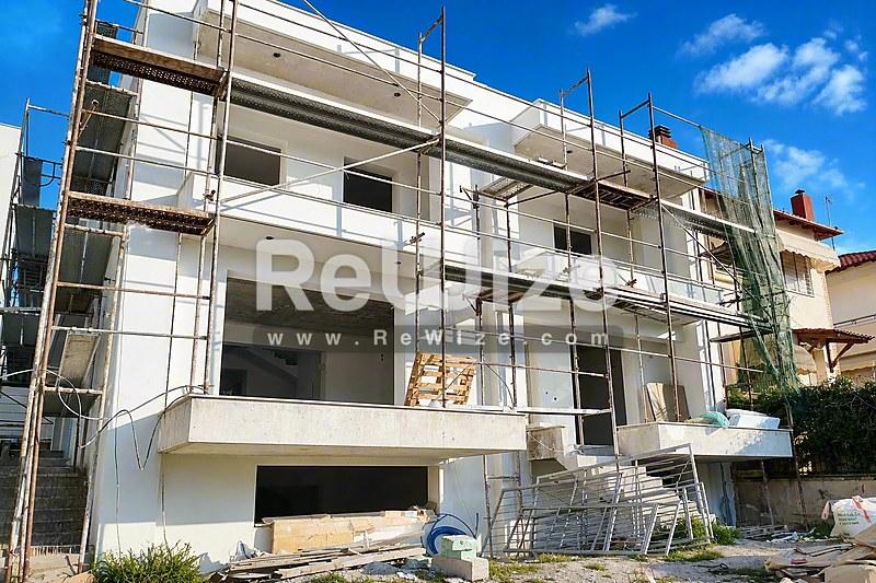 Maisonette 200 m² in Pylaia-Chortiatis, facade