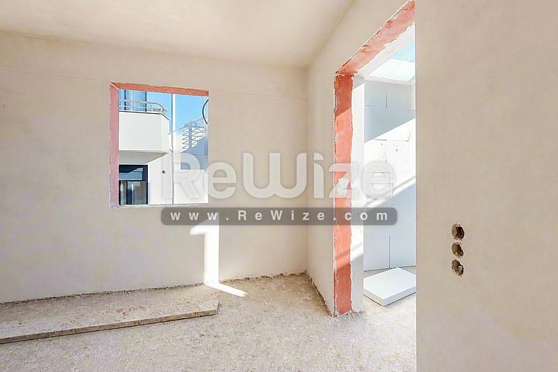 Maisonette 200 m² in Pylaia-Chortiatis, hallway